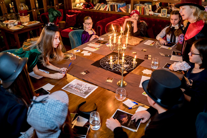 Как отметить 8 Марта в школе: праздничное украшение класса в Києві