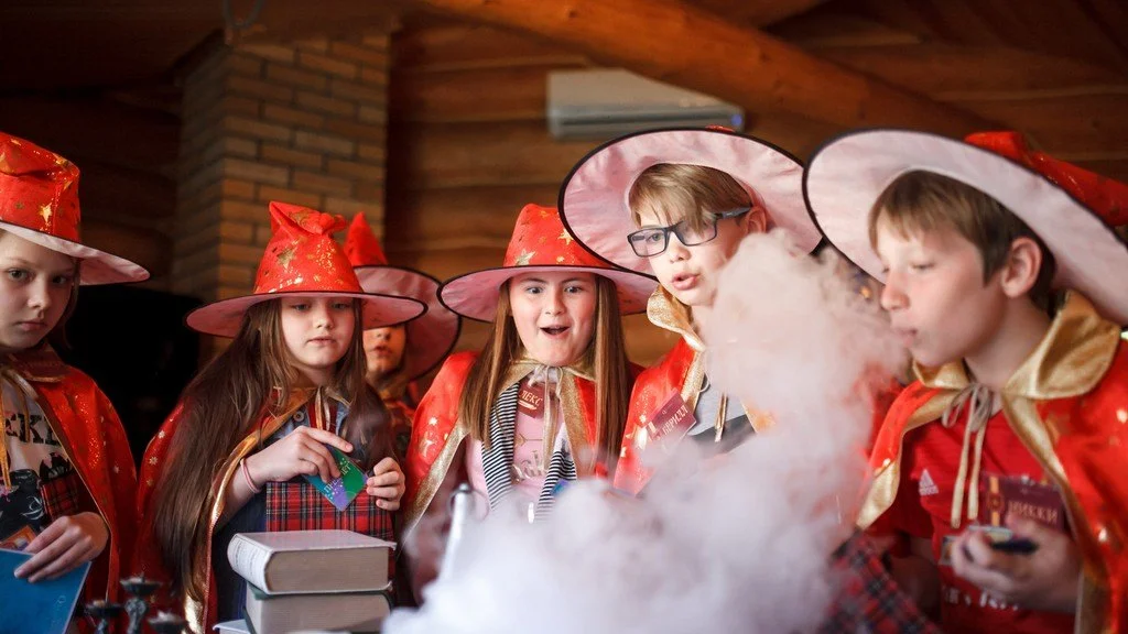 Виїзний квест для дітей «Школа магії»<span class='mob'>: Лакарнум Інфламаре — воно працює!</span>