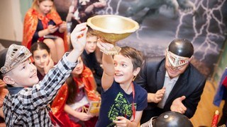 Квест «Зачарованный замок» Квест «Зачарованный замок». Квест для подростка в Киеве.